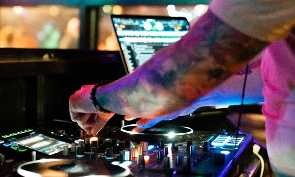 Panorama Pride TBar 10