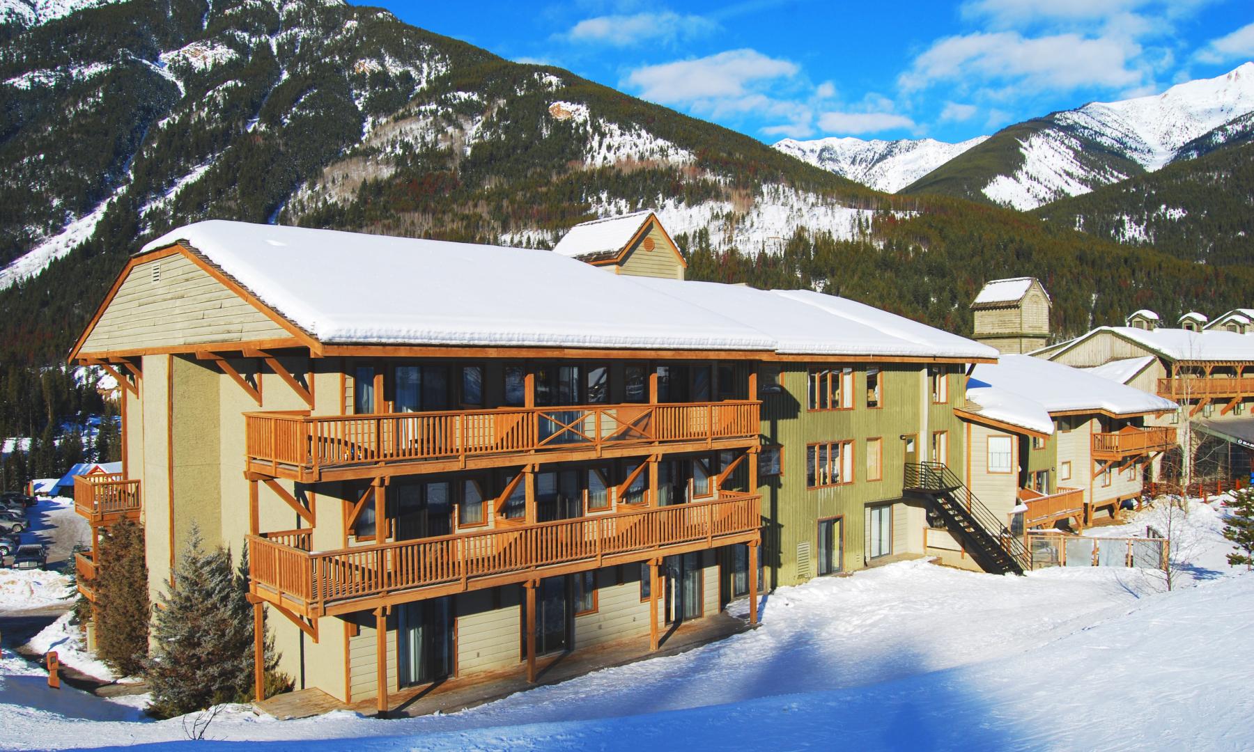 Pine Inn Panorama Mountain Resort