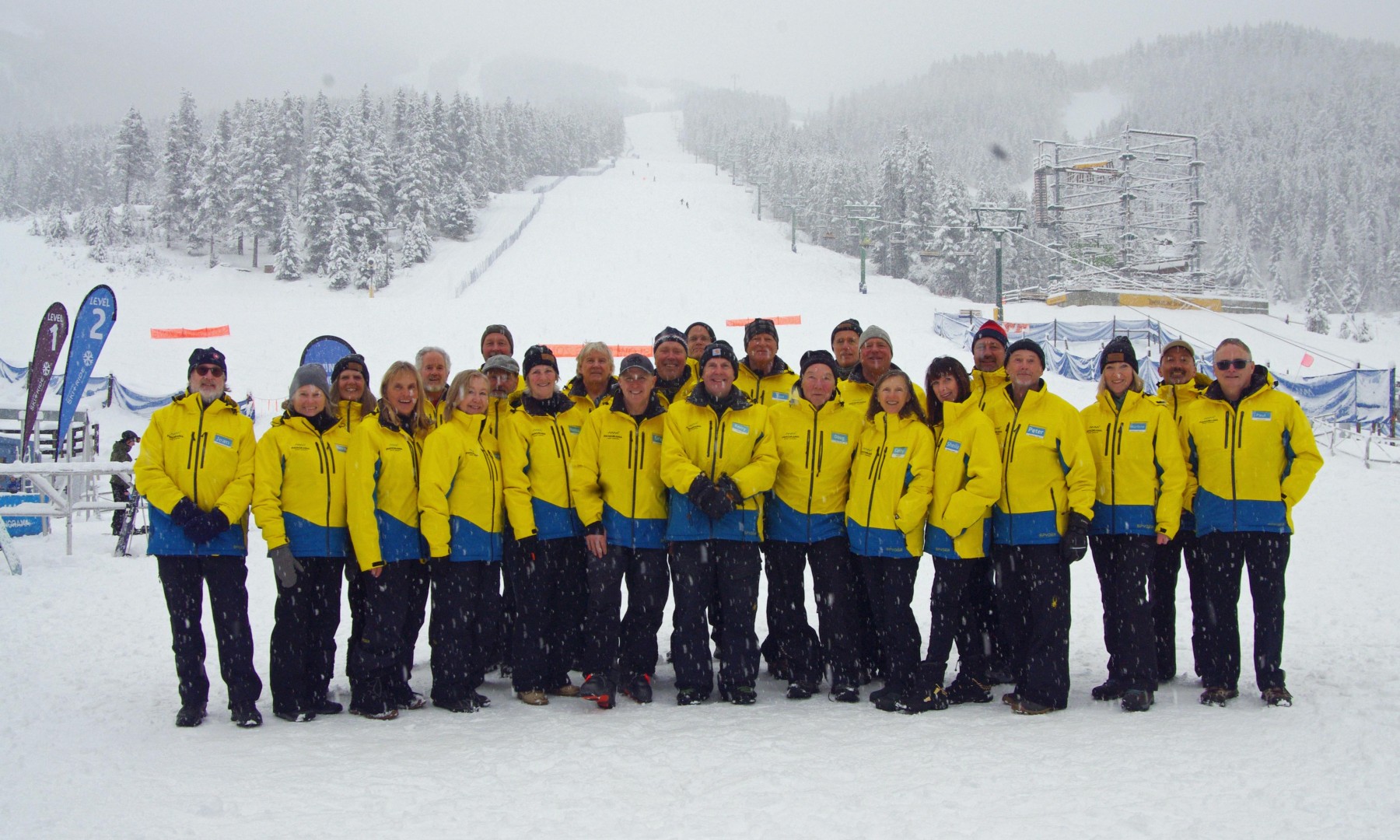 Nountain Friends 2526