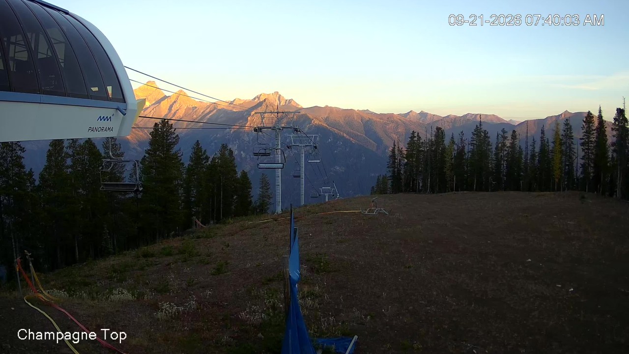 Panorama Mountain webcam — Champagne Express Cam