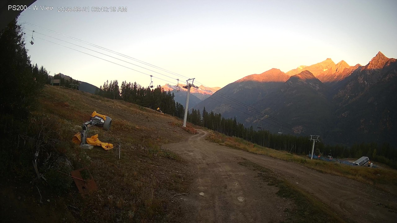 Panorama Mountain webcam — Mile 1 Express Cam